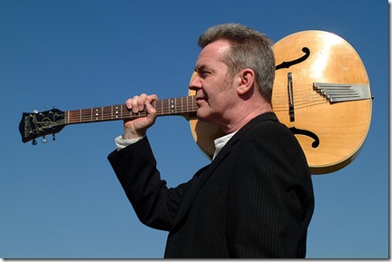 Jed Grimes, guitariste de Country - Photo de Bryan Ledgard